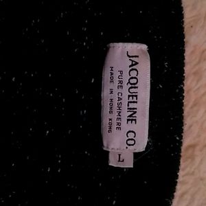 Woman's sweater in dark green tweed